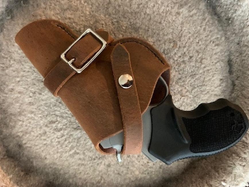 Taurus 905 Leather Holster, with snap and buckle strap - Made in USA