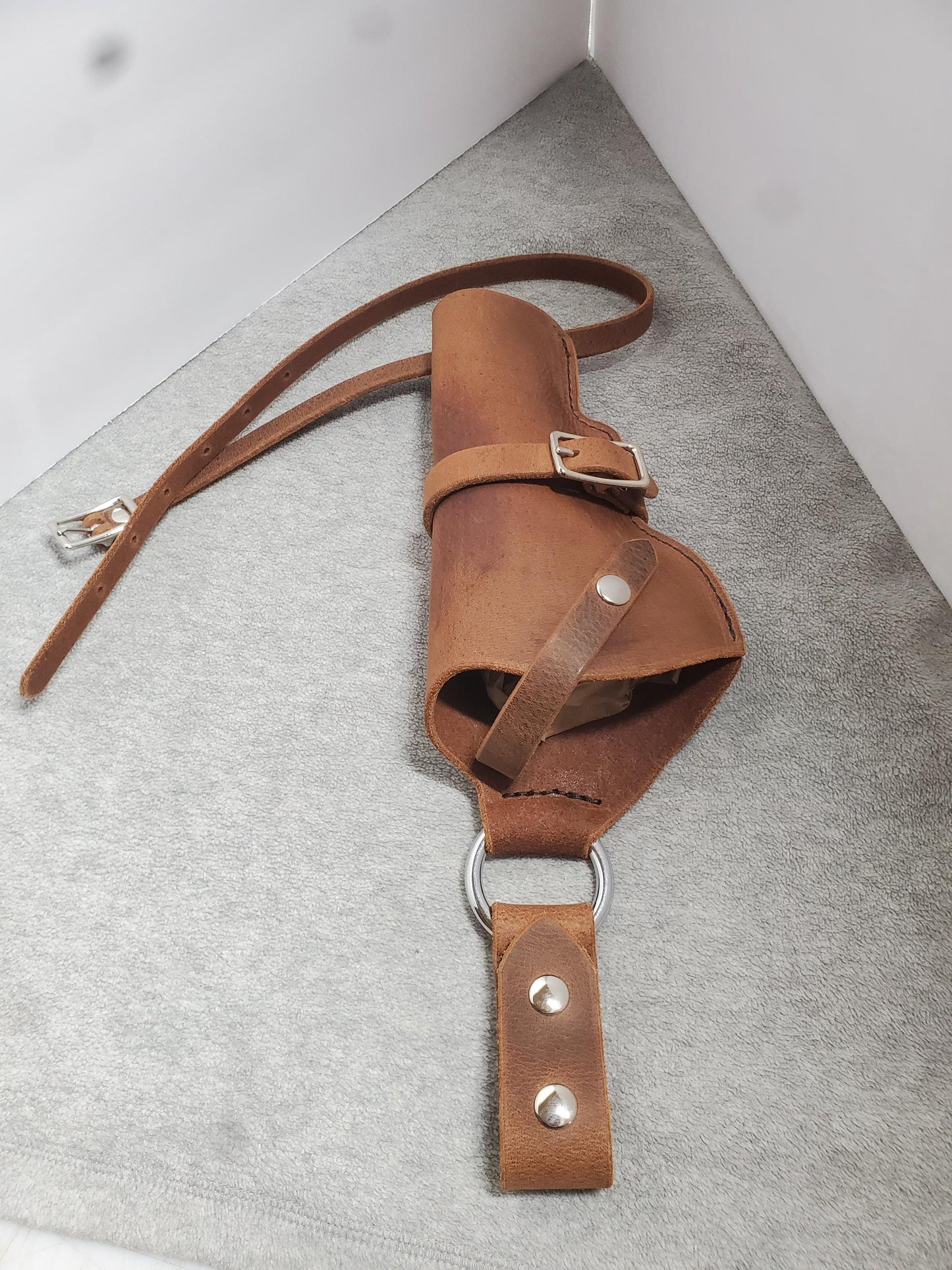 Crazy Horse Leather Drop-Holster: Leg & Barrel Straps, Right-Hand Draw