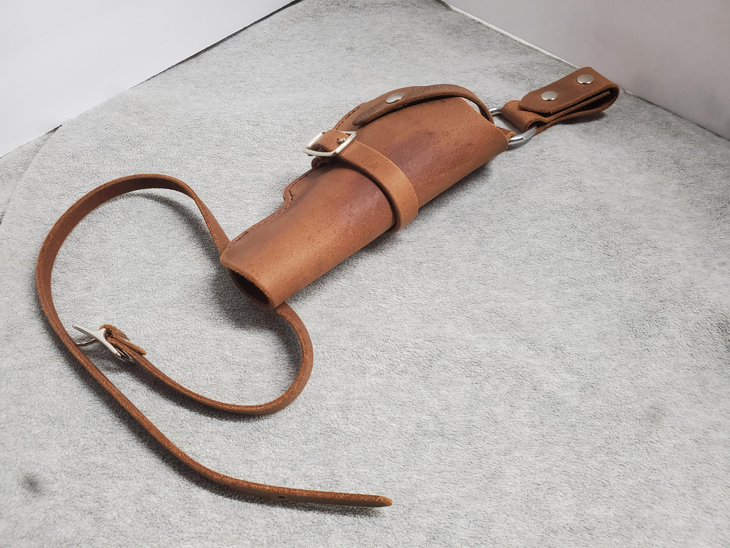 Crazy Horse Leather Drop-Holster: Leg & Barrel Straps, Right-Hand Draw