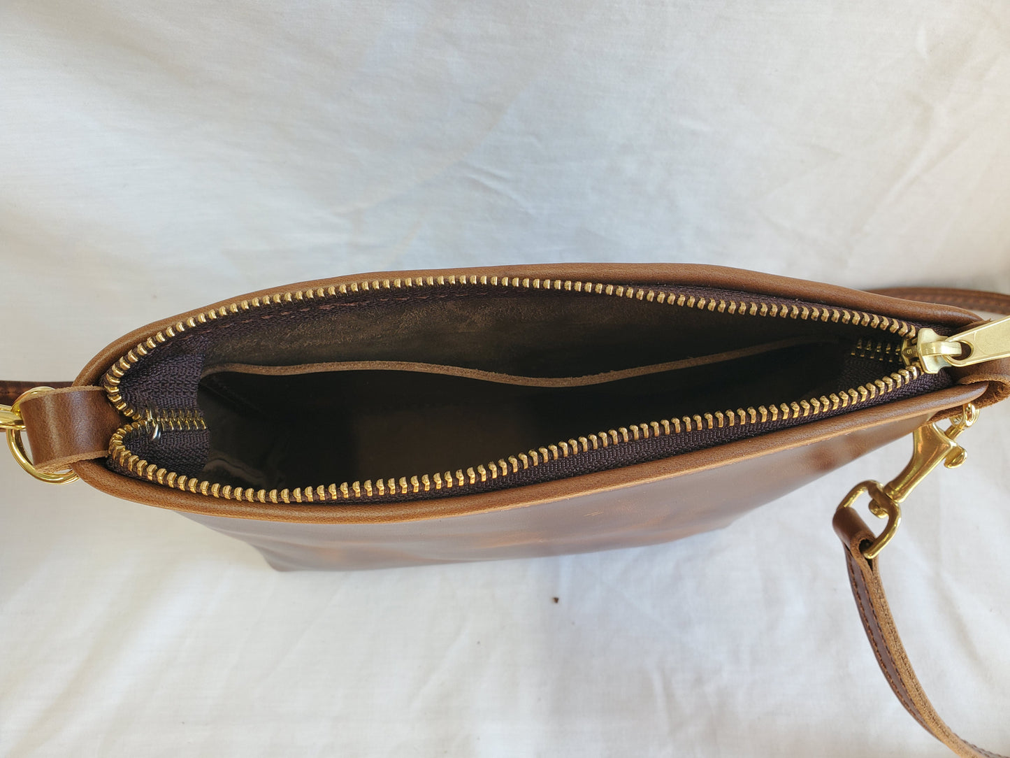 Crossbody Bag - Oil Tanned leather with double layer shoulder strap