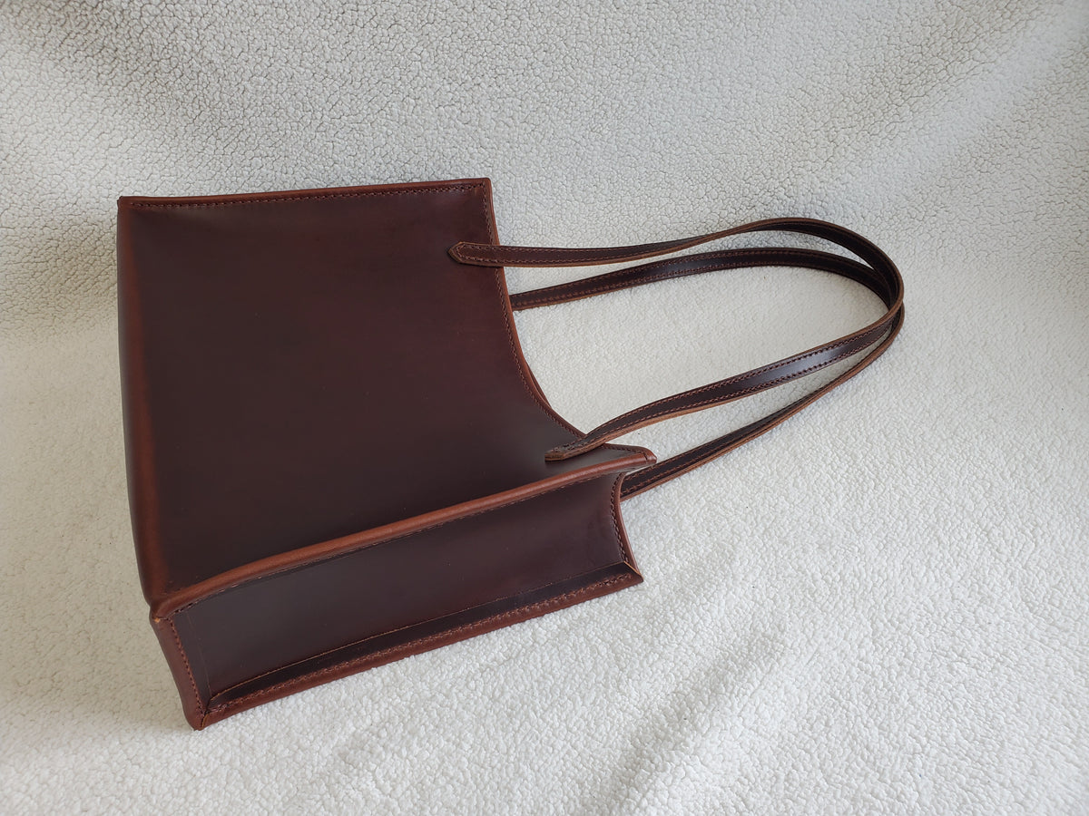 Tote Bag | Oil-tanned Leather | Structured Design