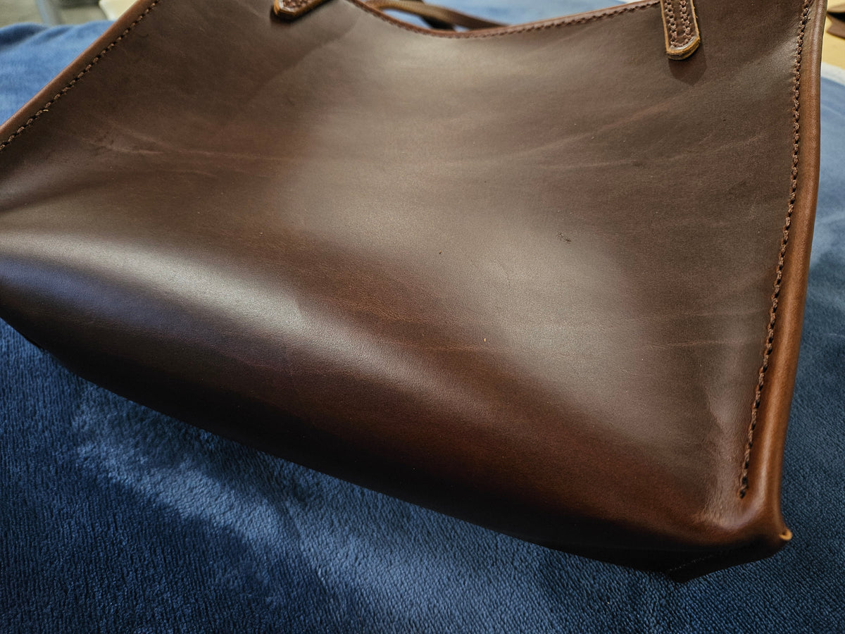 Tote Bag | Oil-tanned Leather | Structured Design